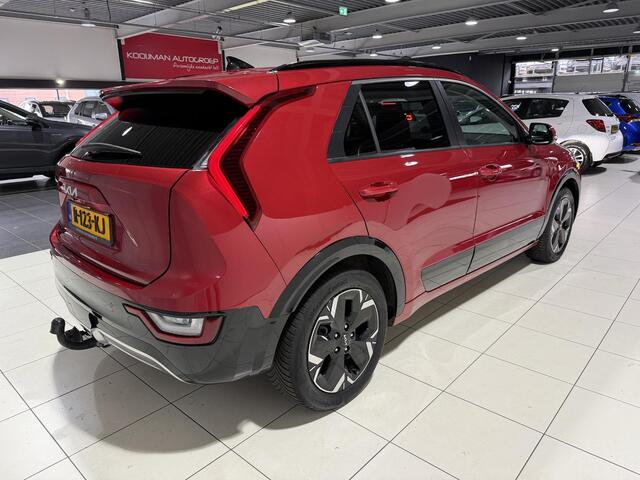 KIA e-Niro EV ExecutiveLine 64.8 kWh Trekhaak, NL Auto, schuif kantel dak, Stoel en Stuur verwarming.