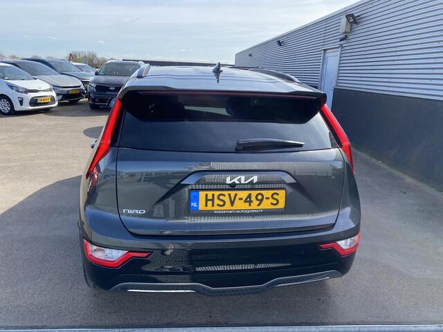 KIA e-Niro EV Light Advanced 64.8 kWh Nederlandse auto, stoel- & stuurverwarming, navigatie, Apple CarPlay/Android Auto, boekjes compleet, dealer onderhouden!