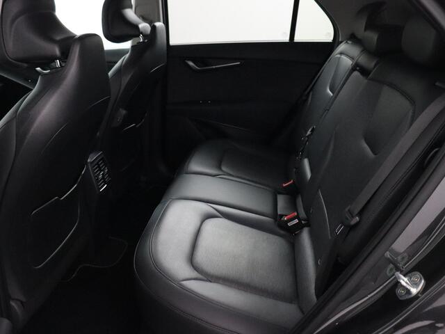 KIA e-Niro EV ExecutiveLine 64.8 kWh | SoH 97,4% | Trekhaak | ACC | Harman Kardon | Schuifkantel-dak!