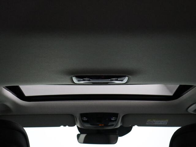 KIA e-Niro EV ExecutiveLine 64.8 kWh | SoH 97,4% | Trekhaak | ACC | Harman Kardon | Schuifkantel-dak!