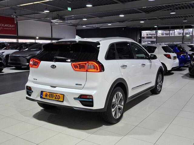 KIA e-Niro DynamicLine 64 kWh Apple Carplay/Android Auto, Navigatie, Camera.