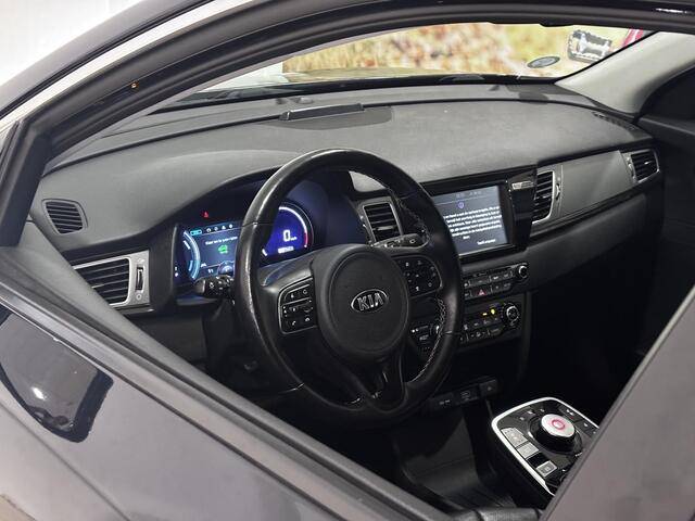 KIA e-Niro ExecutiveLine 64 kWh | Leder interieur | Hoge instap | 100% SOH |