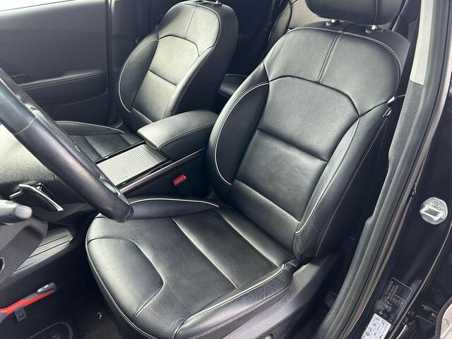 KIA e-Niro EXECUTIVELINE 64 KWH (100% SOH) I 2e PAASDAG OPEN I 3-FASE LADEN I SCHUIF/KANTELDAK I APPLE CARPLAY I P-CAMERA