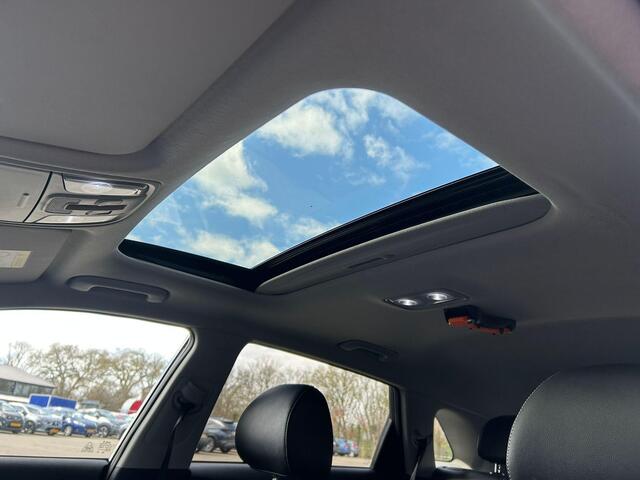 KIA e-Niro EXECUTIVELINE 64 KWH (100% SOH) I 2e PAASDAG OPEN I 3-FASE LADEN I SCHUIF/KANTELDAK I APPLE CARPLAY I P-CAMERA