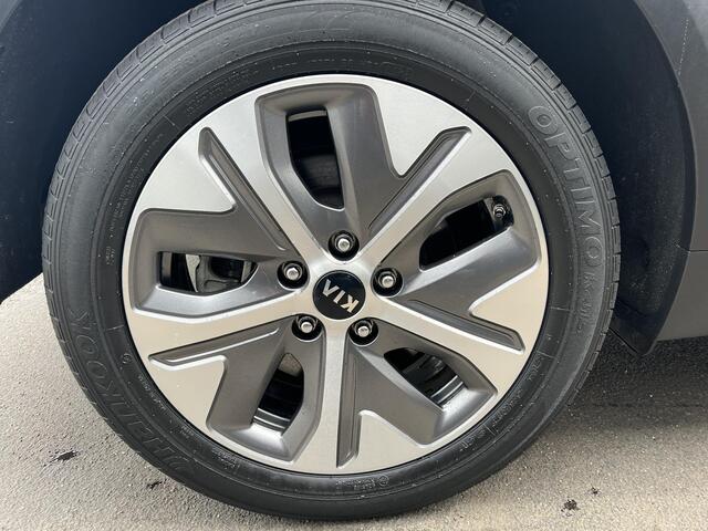 KIA e-Niro ExecutiveLine 64 kWh Trekhaak, Stoelkoeling, Stoelverwarming, Dodehoekdetectie, Nieuw geleverd, Dealeronderhouden, JBL, PDC, Navigatie, Leder