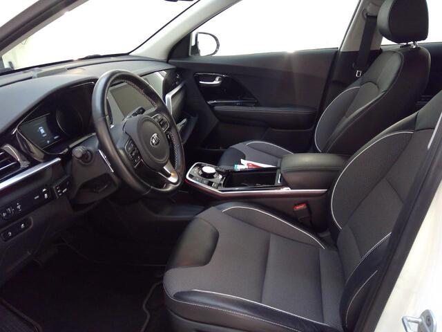 KIA e-Niro DynamicLine 64 kWh | Halfleder | SOH 100% | Andriod Auto | Apple carplay | Navigatie