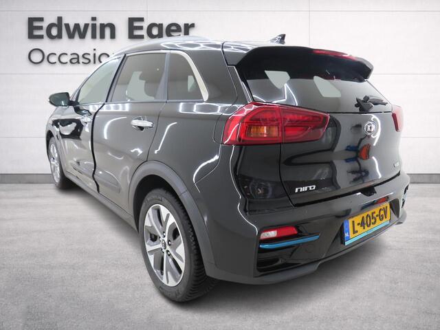 KIA e-Niro DynamicPlusLine 64 kWh | SOH 100% | 3 Fase laden | Schuif/kanteldak | Half Leder | Andriod Auto | Apple carplay | Navigatie