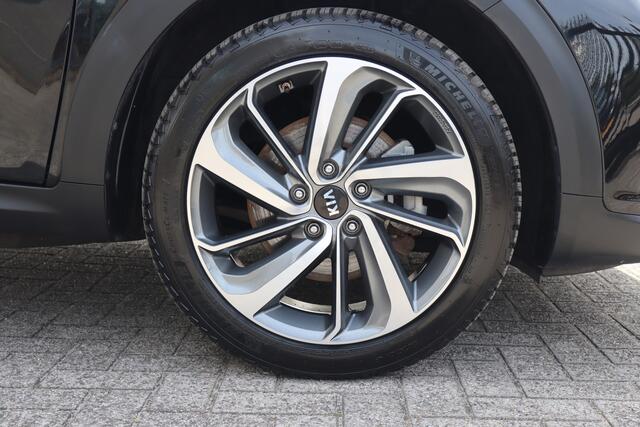 KIA e-Niro DynamicPlusLine 64 kWh Dealeronderhouden! Achteruitrijcamera/Apple carplay/Adaptieve cruise control/Lane assist/Stoelverwarming/Stuurverwarming/DAB/Navigatie 2E PINKSTERDAG GEOPEND VAN 12:00 TOT 17:00 (ROTTERDAM&HELLEVOETSLUIS)