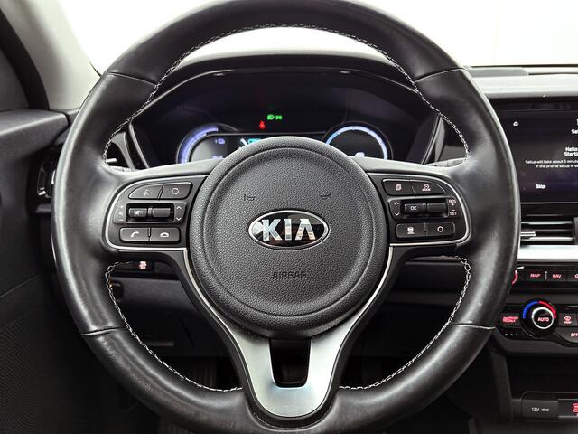 KIA e-Niro DynamicPlusLine 64 kWh | Schuifdak | Stoelverwarming | Navigatie | Camera |