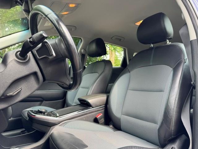 KIA e-Niro DYNAMIC PLUSLINE 64KWH/3 FASE LADEN SOH100%/ACARPLAY/HLEER/FABRIEKSGARANTIE