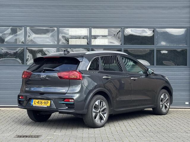 KIA e-Niro EXECUTIVELINE 64 KWH (100% SOH) I DEALER ONDERHOUDEN I 3-FASE LADEN I SCHUIF/KANTELDAK I ALL-IN PRIJS