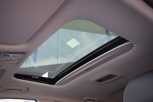KIA e-Niro ExecutiveLine 64 kWh | Stoelventilatie | Kantel-/ Schuifdak | Memory | Dodehoek Detectie | Tot 10 Jr. Kia-Garantie |