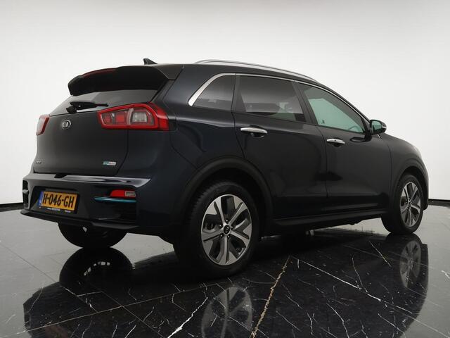 KIA e-Niro 64kWh ExecutiveLine (SOH 100%) - Lederen bekleding - Stoel- en stuurverwarming - Navigatie - Camera - JBL - 12 maanden garantie