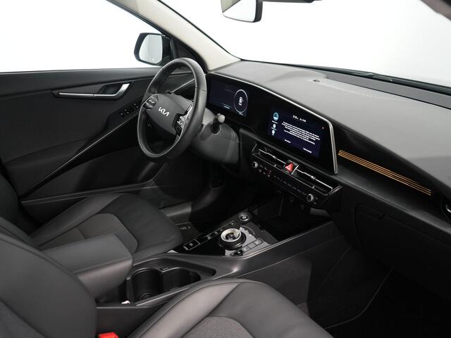 KIA e-Niro EV DynamicLine 64.8 kWh | SOH 97.5% | Winterpakket | Trekhaak | Camera |