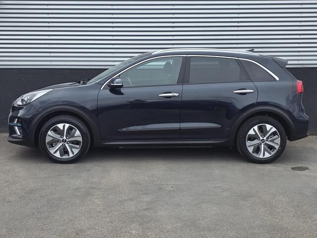 KIA e-Niro Edition 64 kWh Nieuew geleverd, 1e eign. BTW-auto, Stoel- & Stuurwiel verwarmd, Privacy glass, Adaptieve cruise control