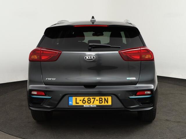 KIA e-Niro DynamicPlusLine 64 kWh | Schuifdak o LED o Keyless o Camera
