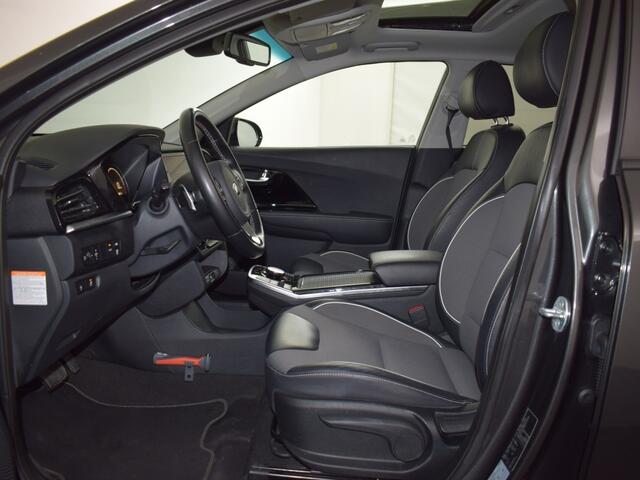 KIA e-Niro DynamicPlusLine 64 kWh | Schuifdak o LED o Keyless o Camera