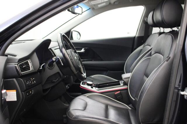 KIA e-Niro ExecutiveLine 64 kWh - Carplay, Camera, Leer, Memory, Trekhaak, Stoelverw.