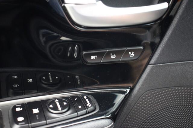 KIA e-Niro ExecutiveLine 64 kWh - Carplay, Camera, Leer, Memory, Trekhaak, Stoelverw.