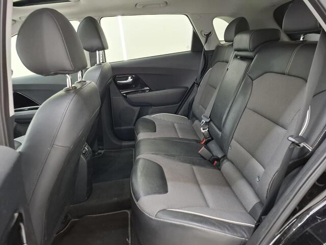 KIA e-Niro DynamicPlusLine 64 kWh | 46.500 KM | SOH 100% | Navigatie | Schuif - Kantel Dak | WORDT VERWACHT!