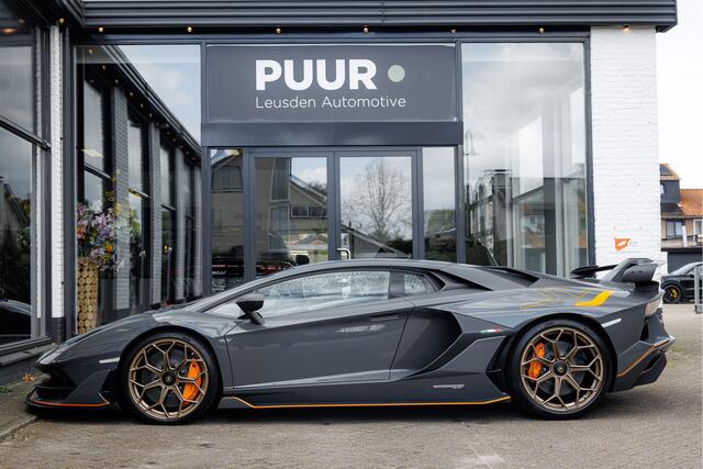 Lamborghini AVENTADOR 6.5 V12 SVJ ''1 di 900'' Grigio Telesto - BTW Auto - Sensonum - Collectors Item