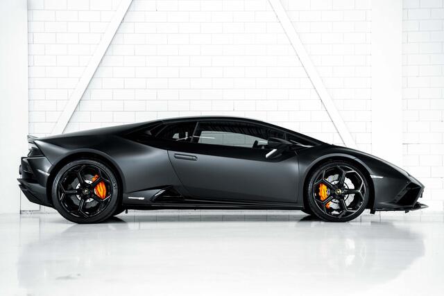 Lamborghini Huracán EVO RWD l Hermes interior l Matte black Wrapping |