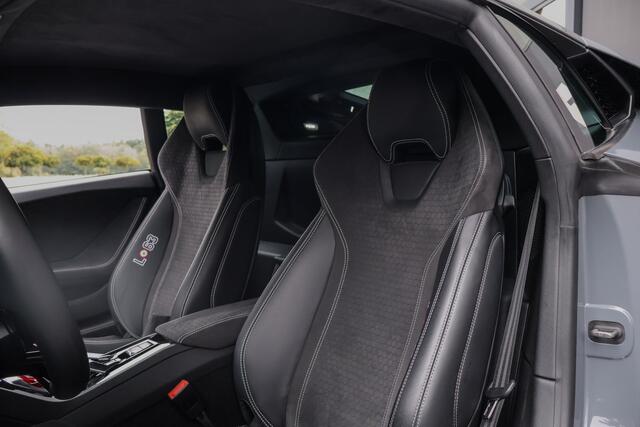 Lamborghini Huracán 5.2 V10 LP610-4 AVIO | 1 OF 250 | 1 EIGENAAR | DEALER ONDERHOUDEN | CRUISE CONTROL | STOELVERWARMING | ELEKTRISCHE STOELEN | LIFT | ACHTERUITRIJCAMERA | KERAMISCH | SENSONUM AUDIO |