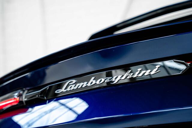 Lamborghini Urus 4.0 V8 | Bang & Olufsen l 2 seat config l ACC
