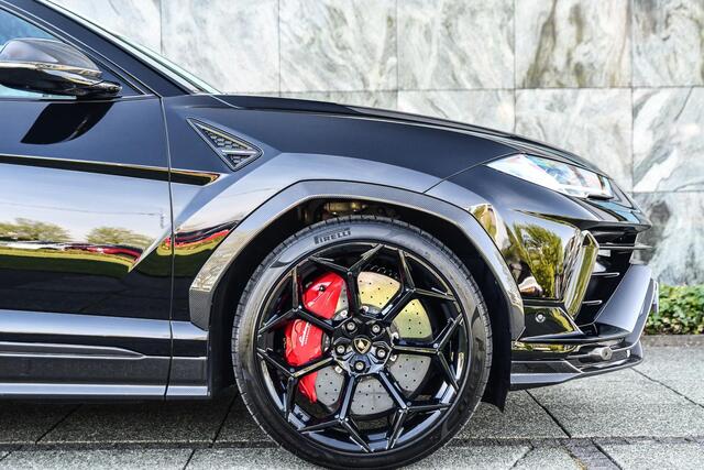 Lamborghini Urus 4.0 V8 Performante | Full carbon |BTW|Akraprovic|
