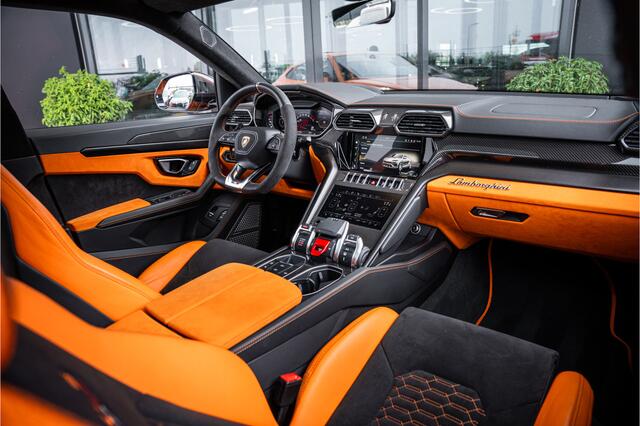 Lamborghini Urus Graphite Capsule 4.0 V8 - Dealeronderhouden | Panorama | B&O Advanced | Carbon | Alcantara