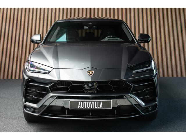 Lamborghini Urus 4.0 V8 HUD Panodak Leer ACC Ceramic Akrapovic Keyless 360 Camera B&O Massage Alcantara hemel Elektr. achterklep Elektr. verstelbare stoelen met memory Afneemb. trekhaak Softclose Achterasbesturing Elektr. verstelbare stuurwiel Navi Stoelverwarming voor &
