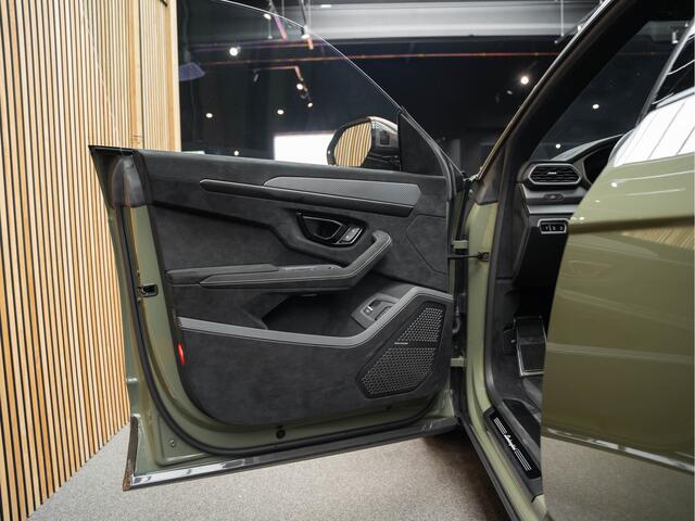 Lamborghini Urus V8 Performante Keramisch Masage 4.0 V8 Performante B&O Alcantara