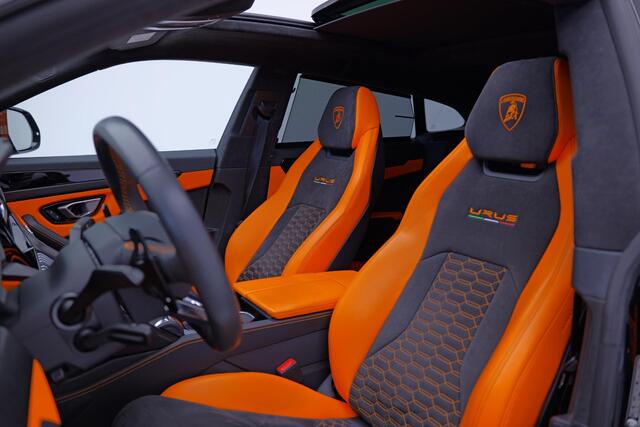 Lamborghini Urus 4.0 V8 Graphite Capsule |BTW|Massage|PPF|Fabrieksgarantie|