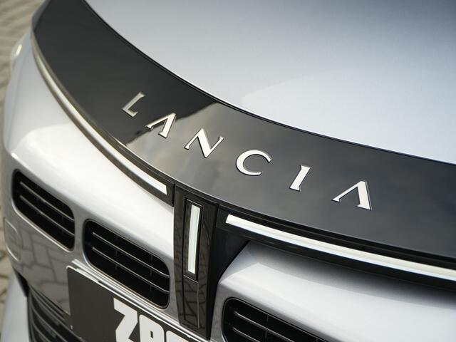 Lancia YPSILON 1.2 Turbo 100 PK Hybrid | Navi | Direct Leverbaar