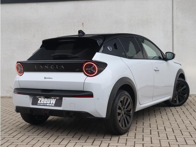 Lancia YPSILON 1.2T Hybride HF Line | Sala | Tech pack | Navi |