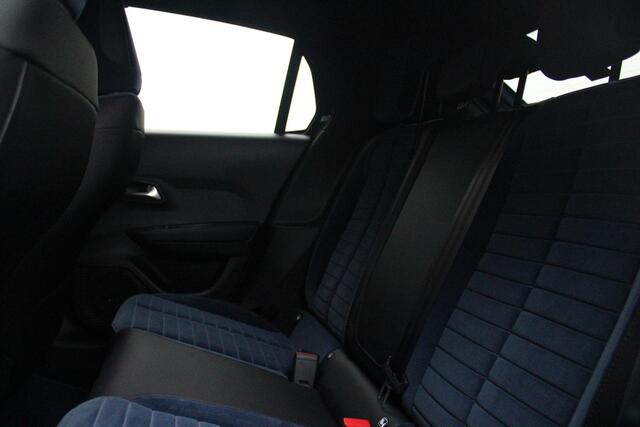 Lancia YPSILON EDIZIONE CASSINA LIMITATA 156PK 51 kWh | WARMTEPOMP! | 3-FASE! | DRAADLOOS APPLE CARPLAY/ANDROID AUTO | DRAADLOOS TELEFOONLADER | CAMERA VOOR + ACHTER | KEYLESS ENTRY/START | DODEHOEK DETECTIE | ELEKTRISCH BEDIENBARE BESTUUDERSSTOEL MET MASSAGE FUNCTIE | 