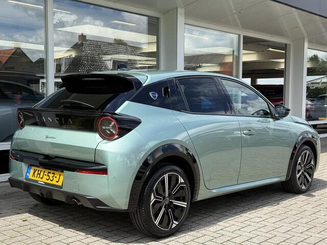 Lancia YPSILON 1.2 Turbo Hybrid LX | Climate & Cruise Control | Achteruitrijd Camera | AppleCarplay/Android Auto |