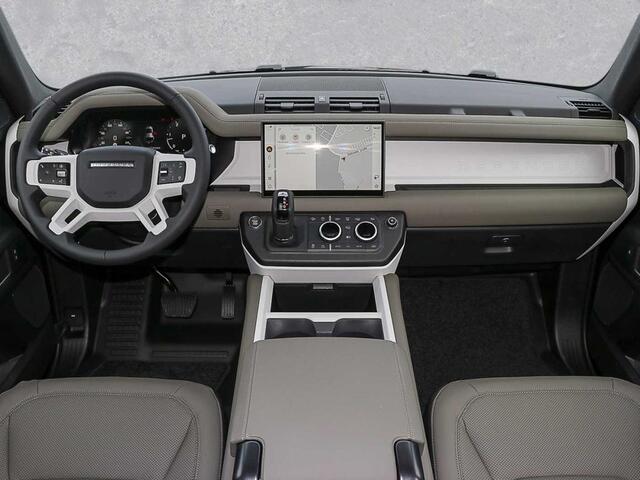 Land Rover DEFENDER 3.0 D200 110 MHEV S Grijs Kenteken ACC Black Pack 19 Inch Stuurverwarming Stoelverwarming