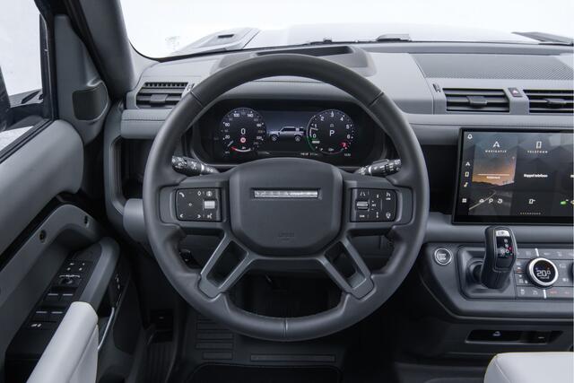 Land Rover DEFENDER 110 Urban 2.0 P300e 110 HSE X-Dynamic Xpel PPF Jumpseat