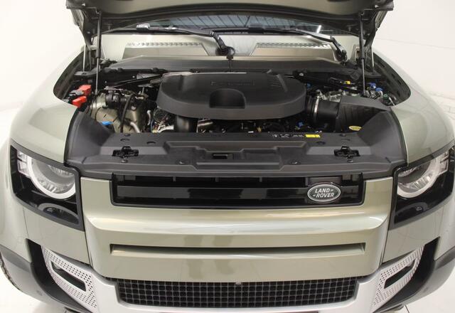 Land Rover DEFENDER Hard Top 3.0 D250 110 MHEV S Grijs Kenteken LED Navi Trekhaak Surround View Leder
