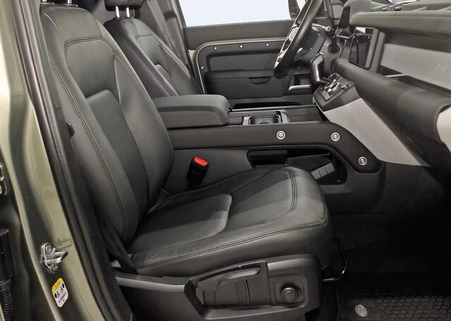 Land Rover DEFENDER Hard Top 3.0 D250 110 MHEV S Grijs Kenteken LED Navi Trekhaak Surround View Leder