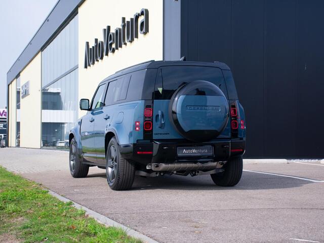 Land Rover DEFENDER 110 2.0 P300e 110 X-Dynamic l 6 Persoons l Schuif- /kantel Pano l Adapt. Cruise l Black Pack l 360 Camera