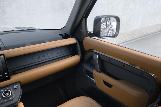 Land Rover DEFENDER 110 2.0 P300e 110 X-Dynamic HSE Urban Wide Track Stoelverwarming | Stoelverkoeling | Stuurverwarming | Pano | HUD