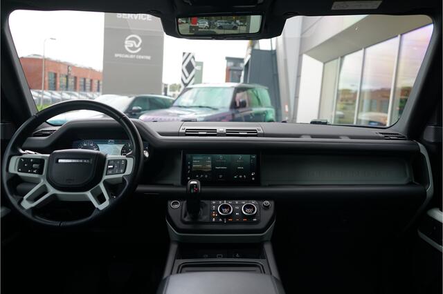 Land Rover DEFENDER 110 3.0 D250 110 HSE 7p. | Elektrische trekhaak | Schuif/Kantel dak | Meridian |