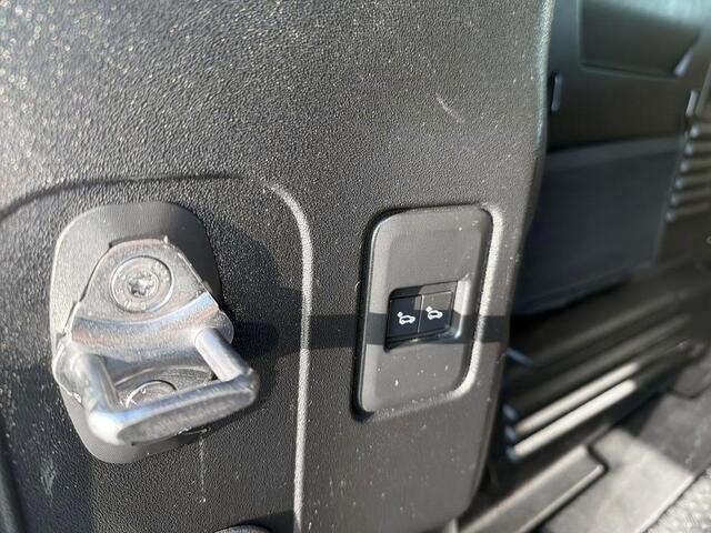 Land Rover DEFENDER 2.0 D200 110 SE Geheel rijklaar incl. Garantie