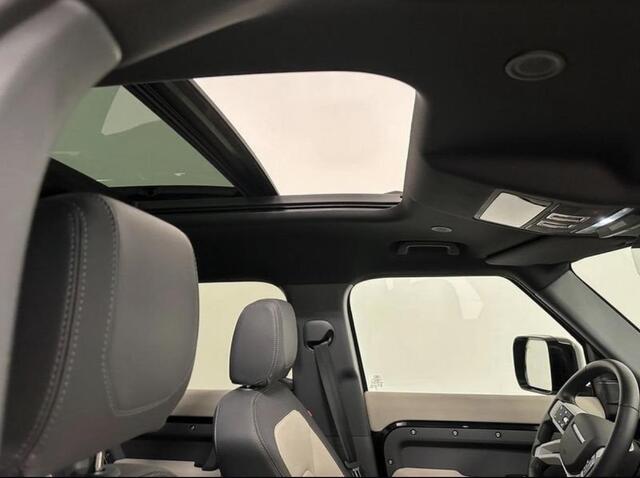 Land Rover DEFENDER 110 2.0 P400e 110 X | Pano | Treeplanken | 360 | Adaptive | Leder | Garantie 2028 |