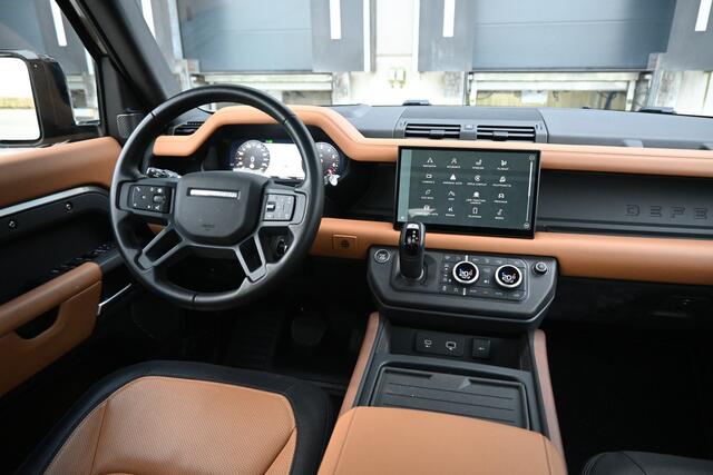 Land Rover DEFENDER 110 2.0 P400e 110 X-Dynamic HSE