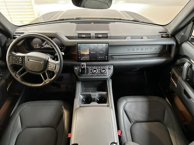 Land Rover DEFENDER 110 P300e 110 X-Dynamic SE | Panoramadak | Trekhaak