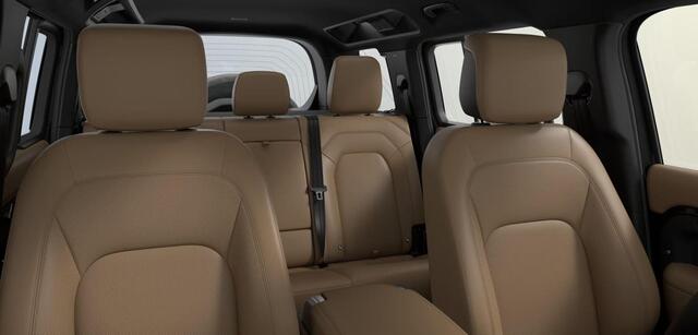 Land Rover DEFENDER 110 2.0 P300e 110 X-Dynamic HSE