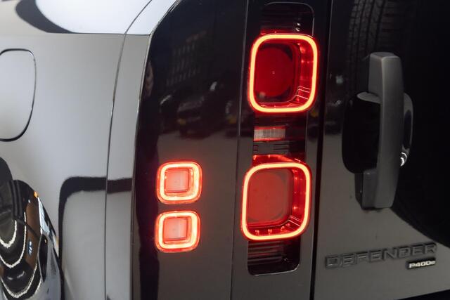 Land Rover DEFENDER 110 2.0 P400e 110 | Panoramadak | Cold Climate | Trekhaak |